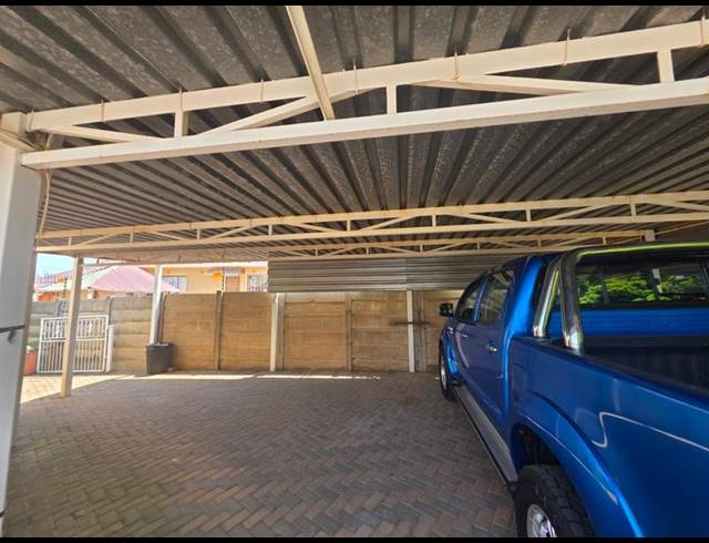 2 BEDROOM TOWNHOUSE FOR SALE IN GREENHILLS